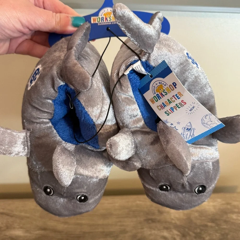 NEW Build a Bear BAB Plush Shark Slippers Toddler Size XS 9-10 Unisex